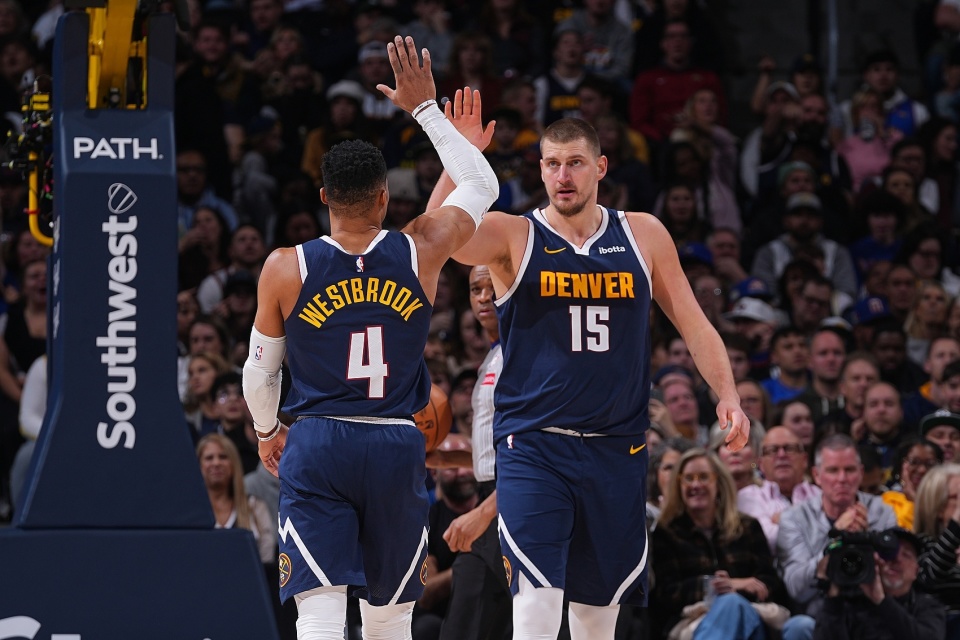 川超凉山队为飞踢裁判道歉：将加强管理，涉事球员交公安处理（川超凉山队致歉：将强化管理，飞踢裁判球员已移交公安）