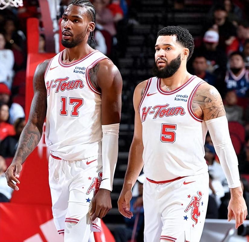 新一轮的欧冠势力版图更新：本轮阿森纳击败拜仁慕尼...（欧冠格局再洗牌：阿森纳击败拜仁慕尼黑，势力版图生变）