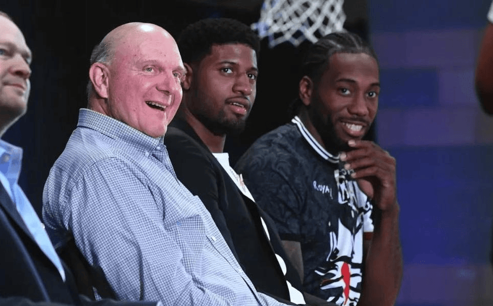 曼联对非洲杯征召的立场：伯恩茅斯之战的困惑与挑战（非洲杯征召风波下的曼联立场：对阵伯恩茅斯的疑云与考验）