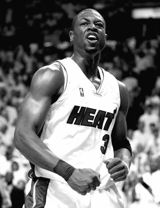 中场大师又送逆天传球（中场指挥官再献神级直塞）