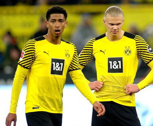 卡帅：布翁焦尔诺为现役意大利队最佳后卫，他控球能力很出色（卡帅：布翁焦尔诺是当今意大利队最强后卫，控球能力出众）