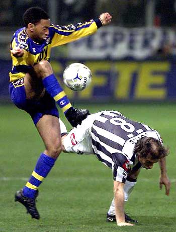 追梦：很多球员打勇士时就像在打总决赛，所以总有人爆发（追梦：对阵勇士仿佛打总决赛，所以常有人爆发）