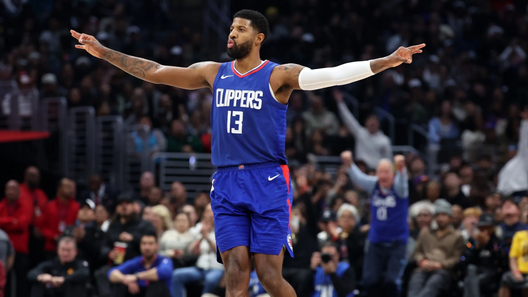 斯基拉：伊尔迪兹要求600万欧年薪，尤文可能报价500万加奖金（斯基拉：伊尔迪兹索要600万欧年薪，尤文或给500万欧+奖金）